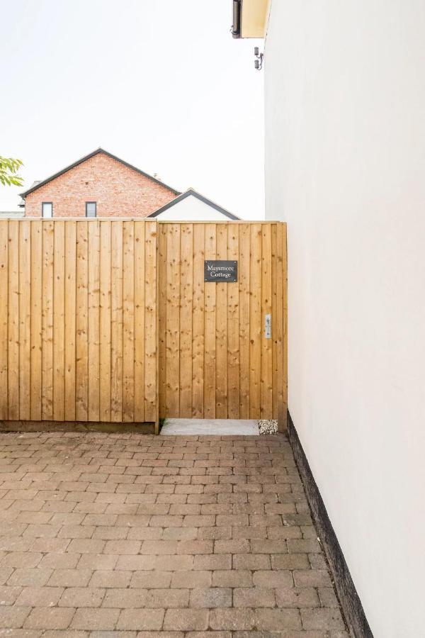 Charming With Private Garden & Free Parking * Chester